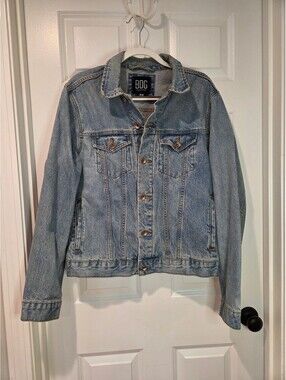 BDG Medium Wash Denim Jacket Size M